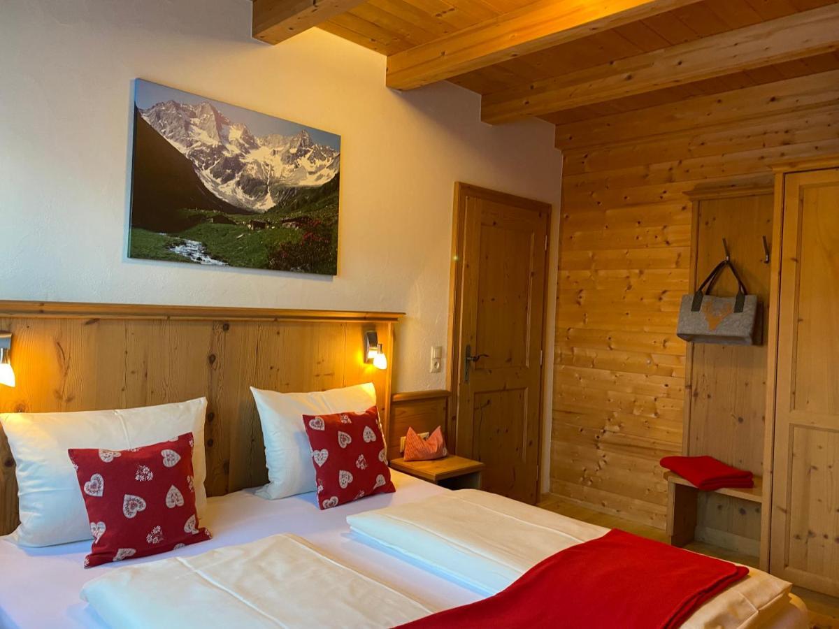 Alpenchalets Waldheim Finkenberg Exteriör bild